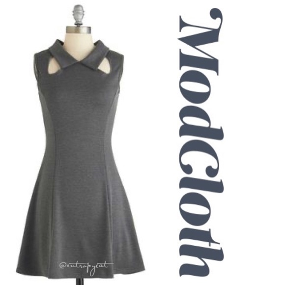 Modcloth Dresses & Skirts - ModCloth Retro Collar Keyhole Dress